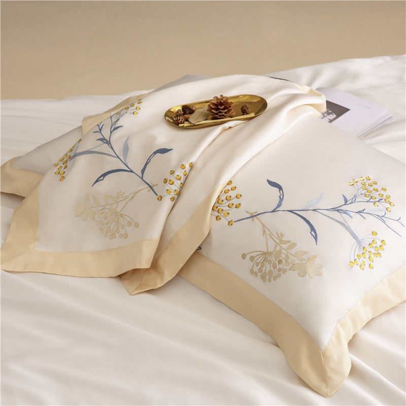 NEW Beige King Size Luxury 60S Egyptian Cotton Embroidered Bedding Set - 4 Piece Sheet, Pillowcase, Duvet Cover for a Cozy Home or Hotel Stay