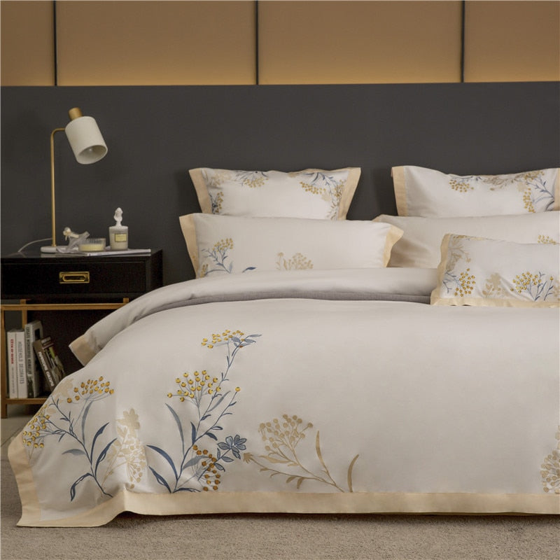 NEW Indulge in Ultimate Comfort and Luxury with our 60S Egyptian Cotton Embroidered Bedding Set - 4pcs - Perfect for Home and Hotel Use - The Finest Quality and Craftsmanship