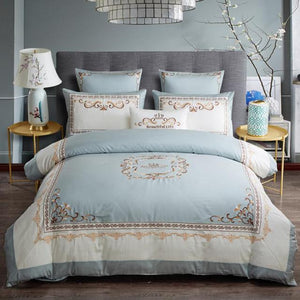 NEW Indulge in Luxury with Our Egyptian Cotton Blue & White Patchwork Duvet Cover Set - Crown Embroidery, Queen/King Size