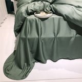 NEW Luxuriously Soft and Silky Smooth: 100% Pure Top Grade Emerald Green Silk Bedding Set - Complete with Duvet Cover, Bed Linen, Pillowcases, and Flat/Fitted Sheet for the Ultimate Sleeping Experience
