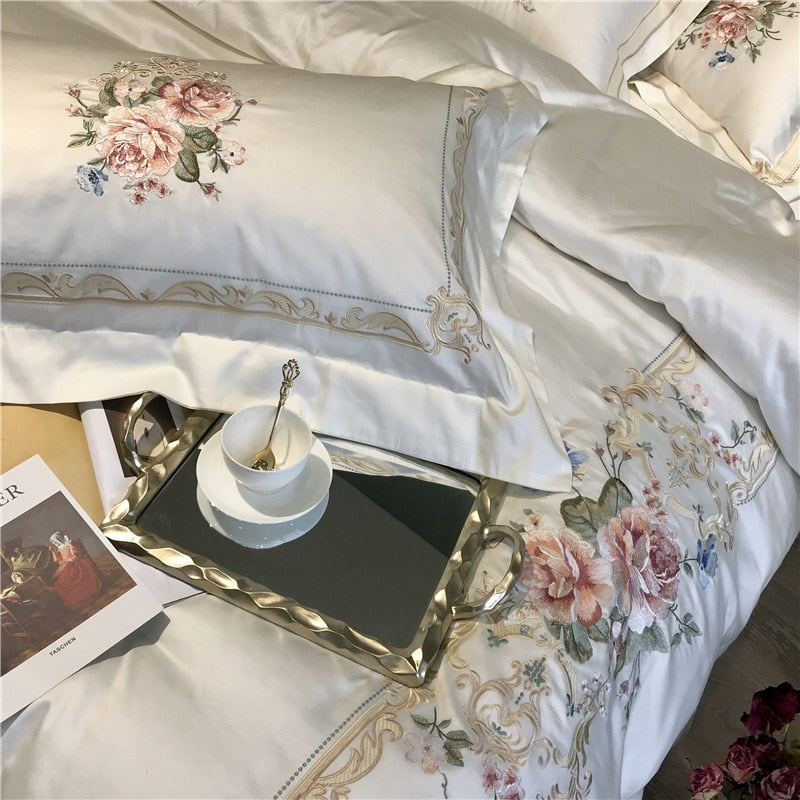Indulge in Luxury: 800 Thread Count Egyptian Cotton Embroidered Bedding Set in White - King/Queen Size Bed Set with Duvet Cover, Fitted Sheet, & Pillowcases