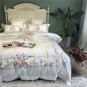 Indulge in Luxury: 800 Thread Count Egyptian Cotton Embroidered Bedding Set in White - King/Queen Size Bed Set with Duvet Cover, Fitted Sheet, & Pillowcases